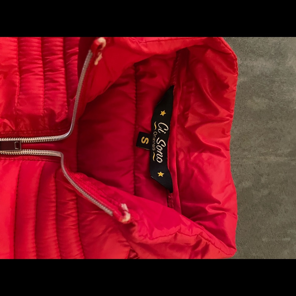 Red womens XS puffer jacket
